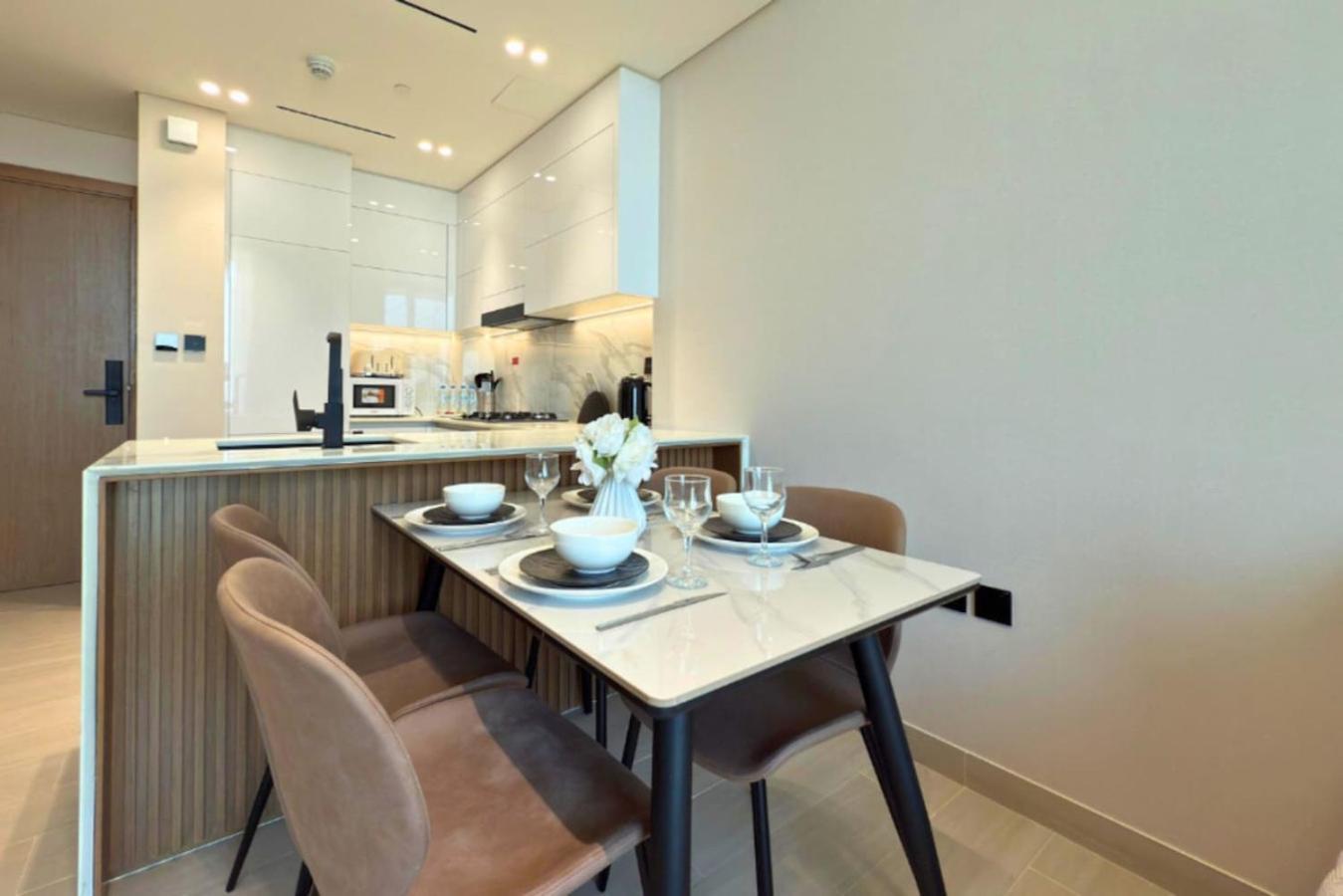 1 Bedroom Binghatti Venus, Jumeirah Village Circle Apartment