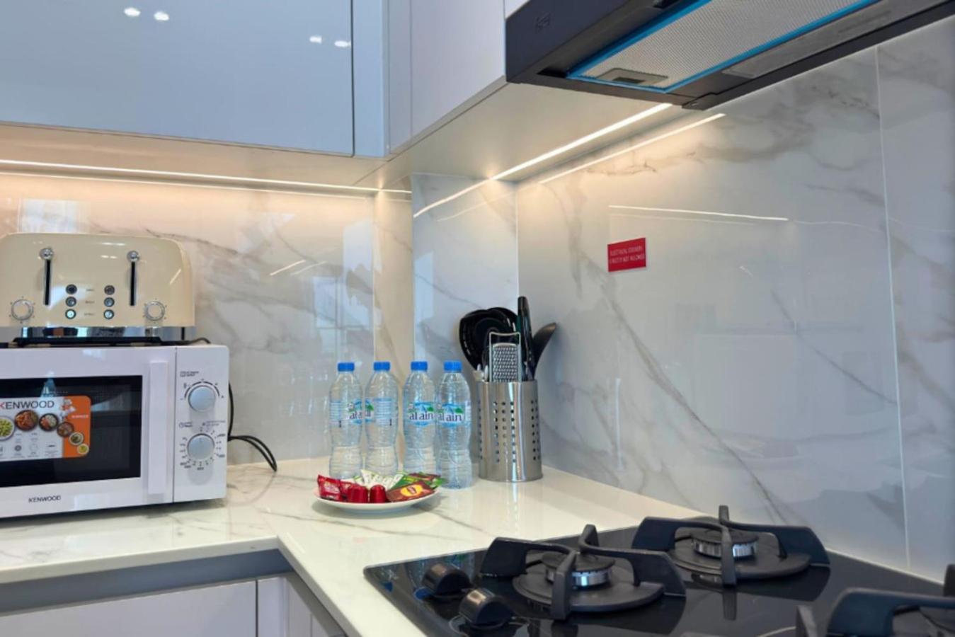 1 Bedroom Binghatti Venus, Jumeirah Village Circle * Dubai